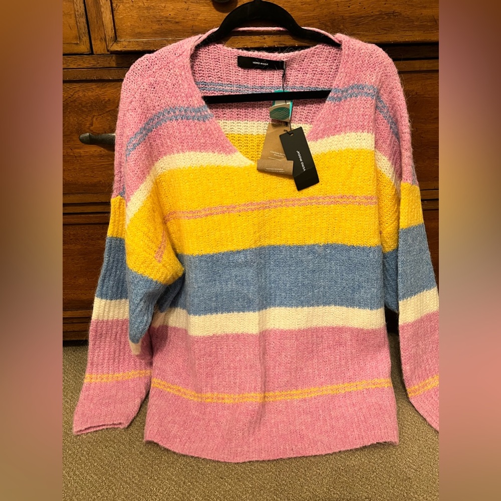 BNWT Stripped colorful sweater